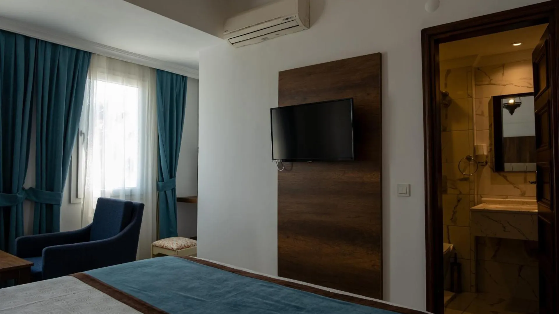 Dinç Pansiyon Bodrum 3*,